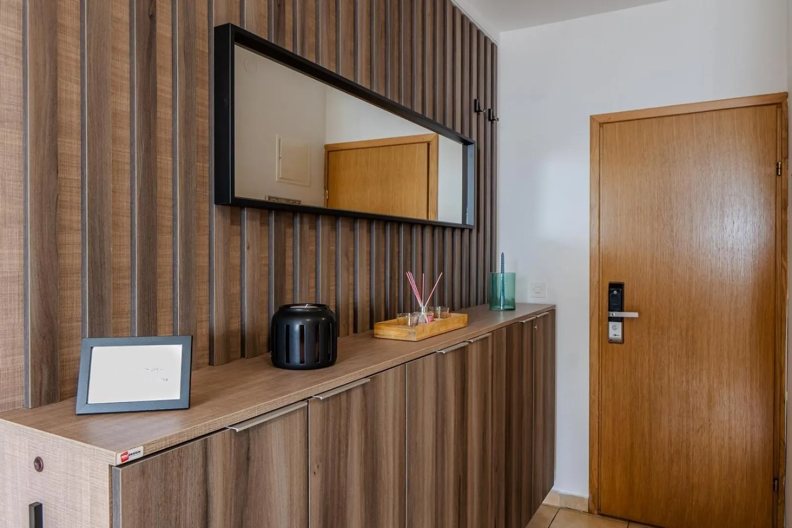 Apartments By The Sea Vir - 21555 Croatia
